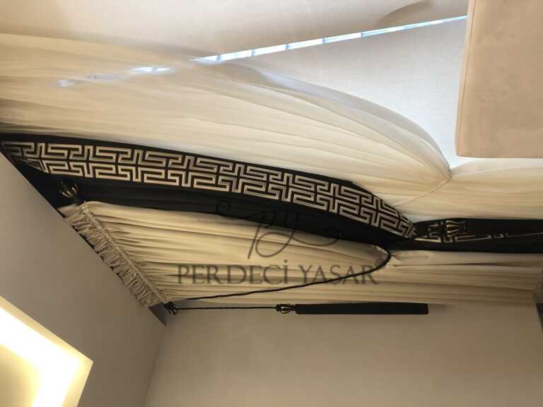 Salon Perdesi Siyah Desenli Haki Renkli Modern Perde